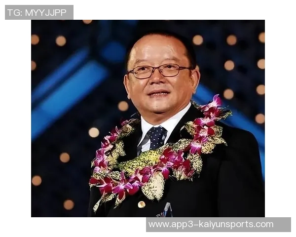 王刚禁区外惊天凌空抽射飞出画面引发全场惊叹落地时长超五秒 王刚禁区外惊天凌空抽射飞出画面引发全场惊叹落地时长超五秒