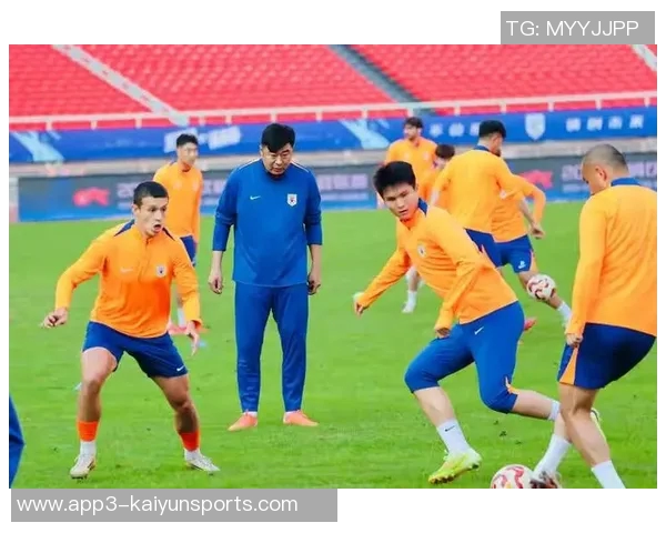 足球报：泰山队明年将重视年轻人才培养与引进优秀外援中卫并行发展